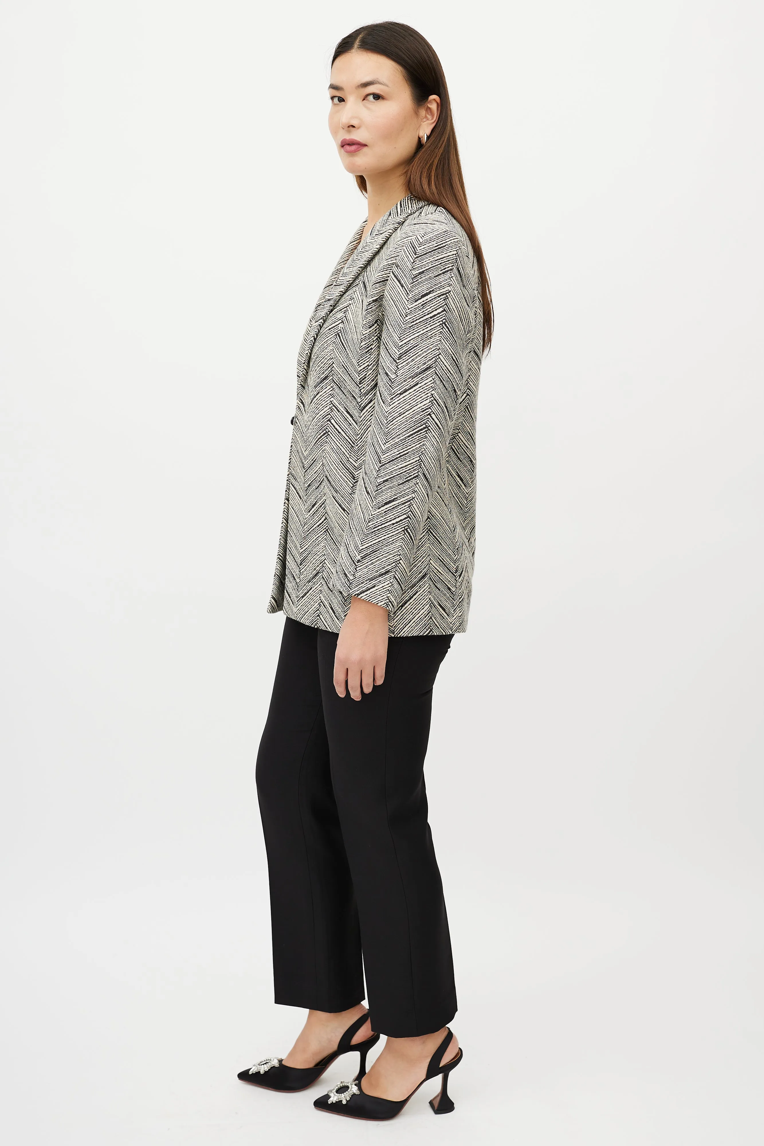 Black & White Chevron Striped Blazer