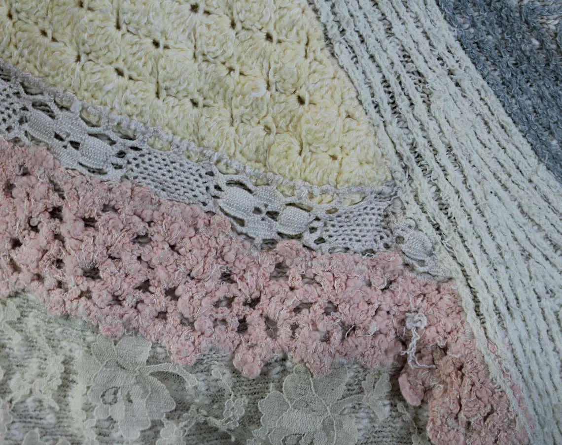 Size 14 Collage Pullover - 1980s Artsy Mixed Media Pastel Sweater - Large 80s Textured Chenille Lace Knit & Crochet - Spring Chic - Bust 47