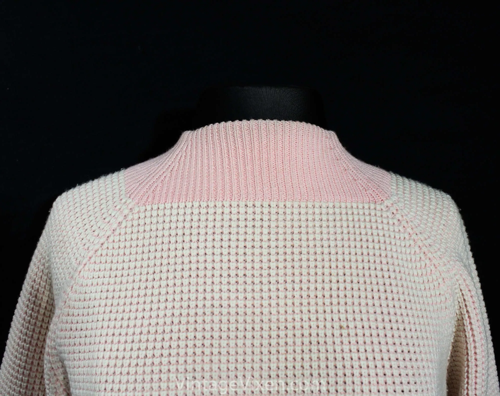 Size 4 Pink Sweater - Late 1950s Early 1960s Wool Pullover - Winter Ski Bunny 60s Preppie Cute - Oversized Fine Waffle Knit from Germany